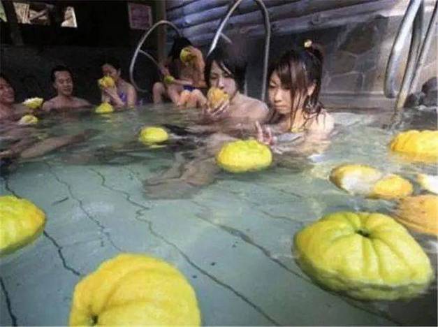 亚洲午夜久久久影院的相关介绍