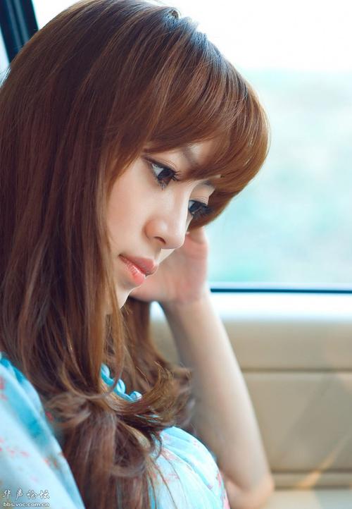 漂亮的女人在线免费观看的相关介绍