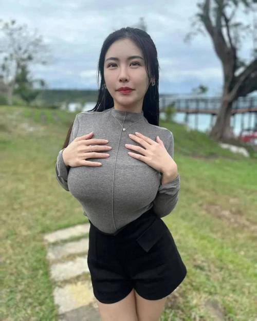 欧美熟妇成人在线的相关介绍