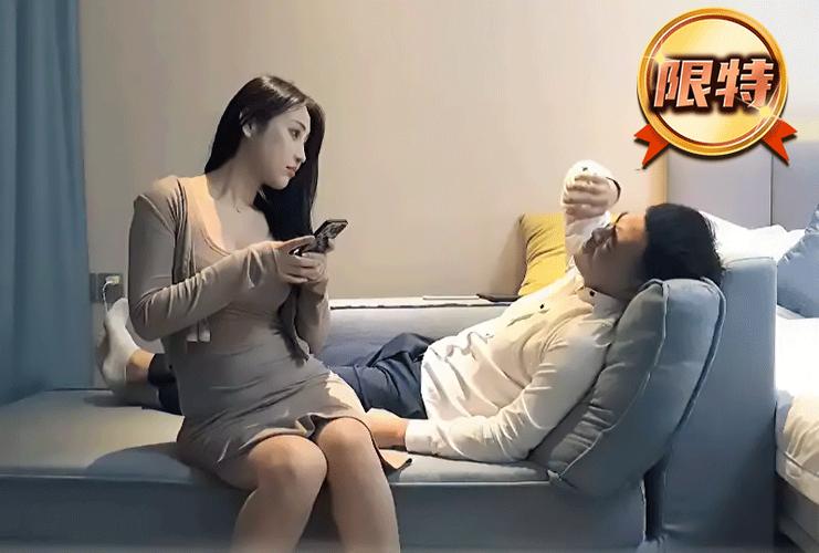 操姑娘逼视频的相关介绍