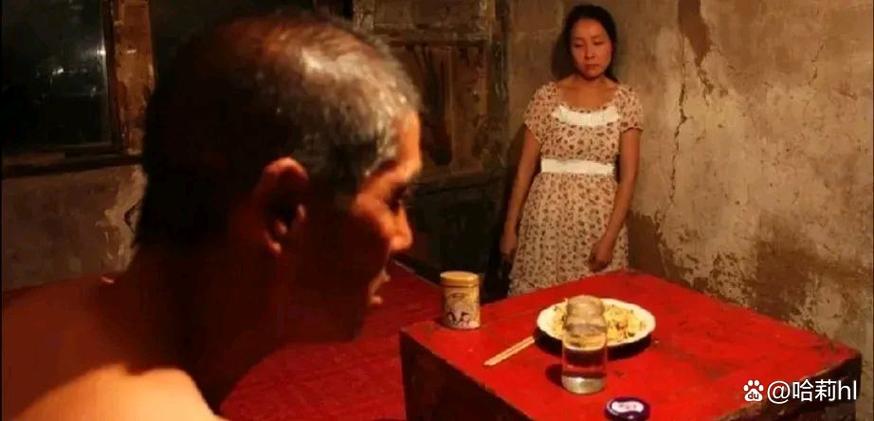 老师的逼好想操的相关介绍