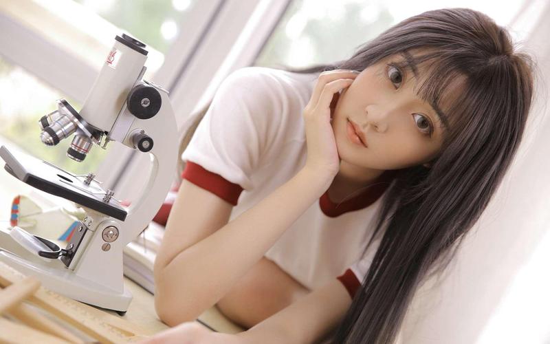 学生操美女老师的相关介绍