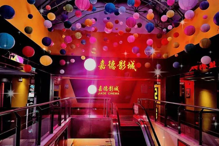 亚洲av老熟妇的相关介绍
