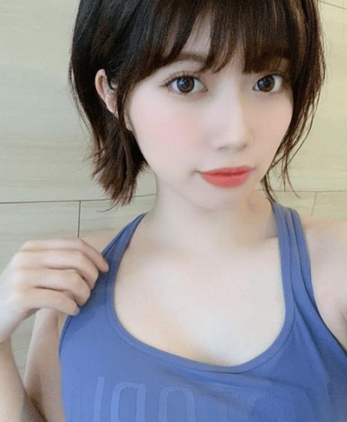 少妇熟女av精品一区二区的相关介绍