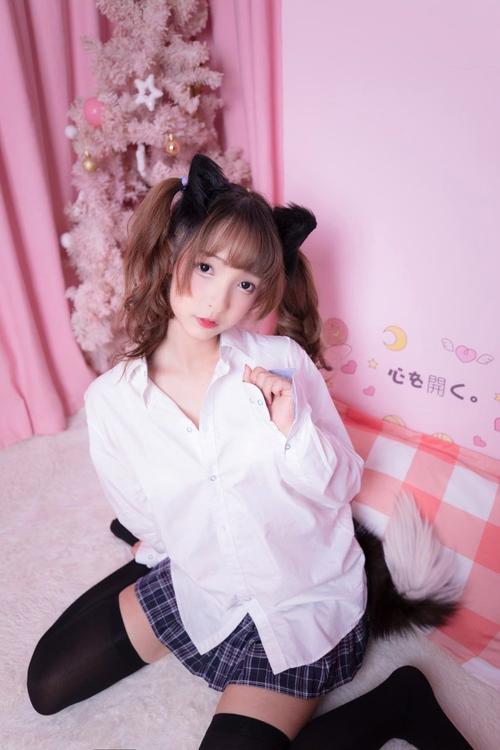 极品人妻啪啪的相关介绍
