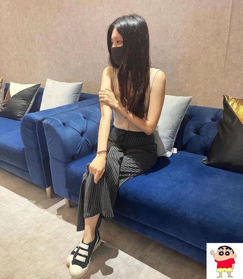 人妻少妇嫩草av的相关介绍