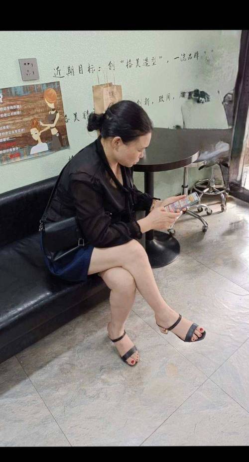 女人又黄又爽动漫的相关介绍