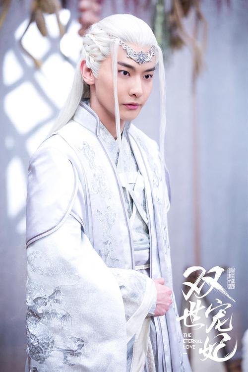 美女黑丝大尺度写真的相关介绍