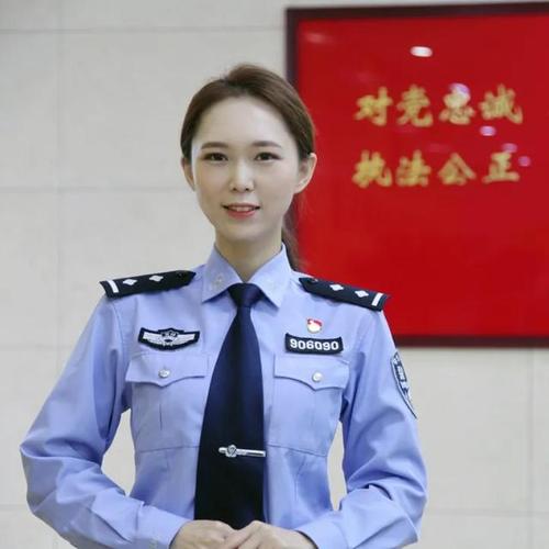 动漫美女18黄的相关介绍