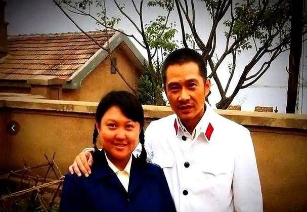 午夜激情久久精品的相关介绍