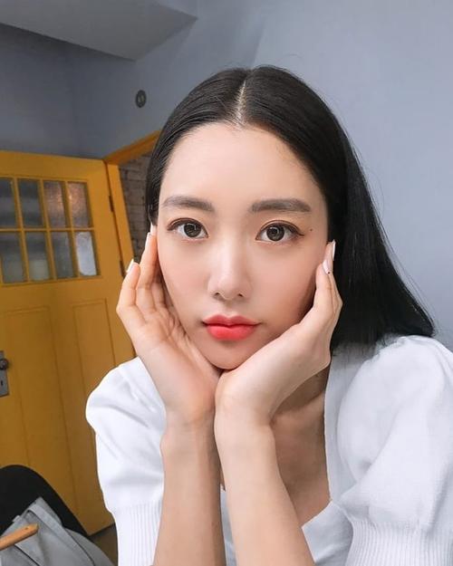美女被后入亚洲一区二区三区的相关介绍