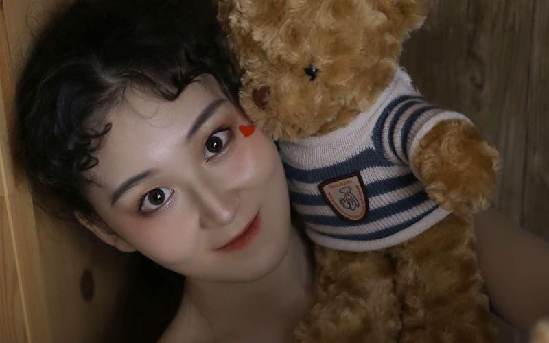 亚洲精品人妻有码的相关介绍