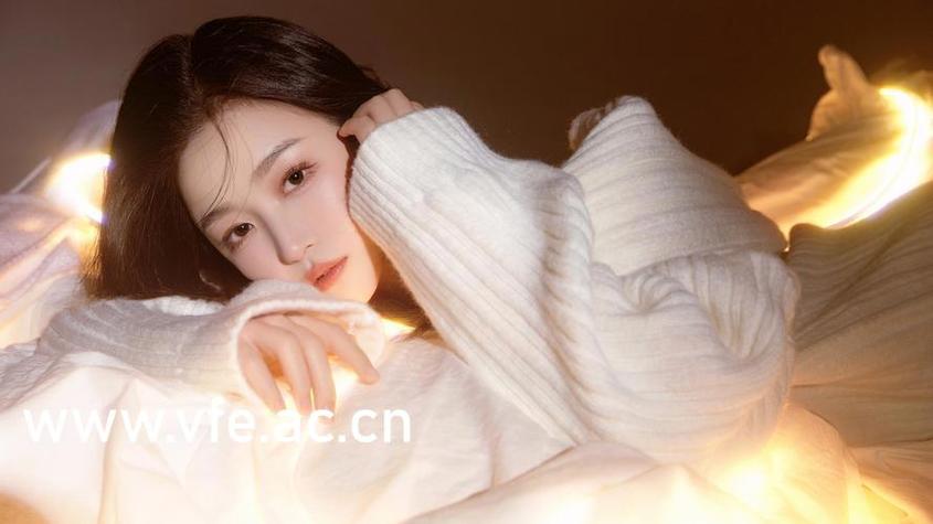 美女老师被我爆操的相关介绍