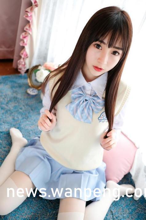 美女老师趴下让我操.的相关介绍